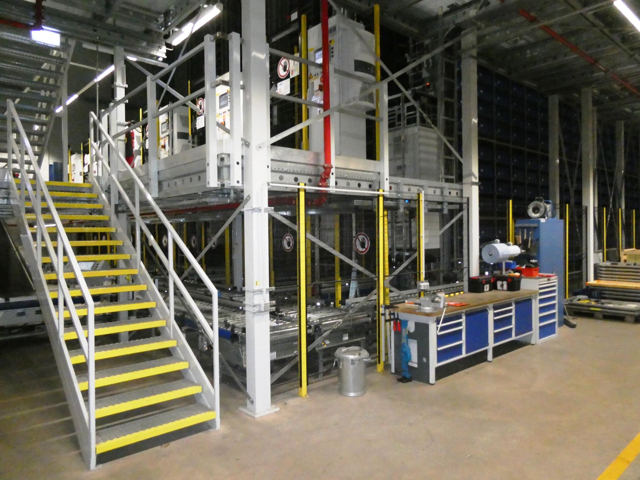 Automatisiertes Kleinteilelager (Automobilindustrie)-1