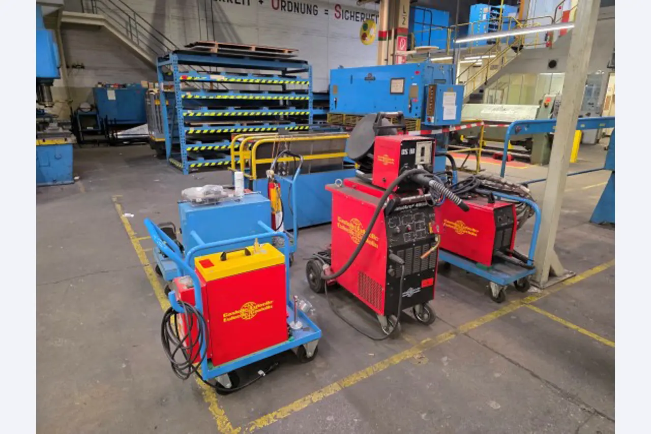 Workshop equipment, automotive lifts, and welding equipment for the automotive industry-3