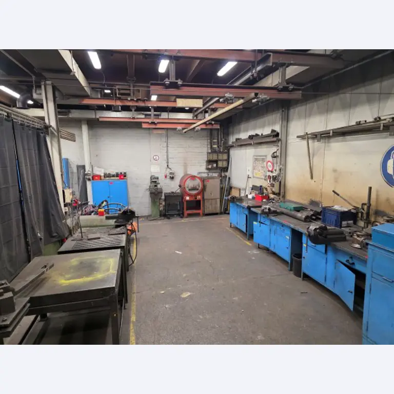 Workshop equipment, automotive lifts, and welding equipment for the automotive industry-5
