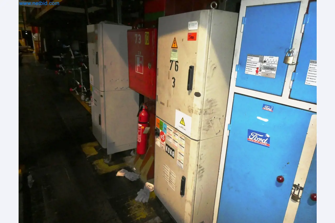 Pressenlinien aus der Automobilindustrie-25