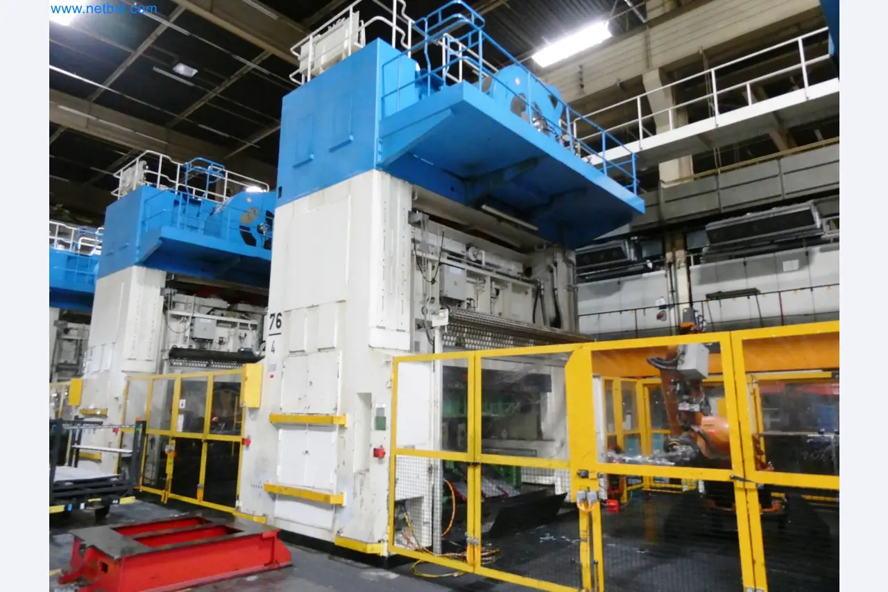 Pressenlinien aus der Automobilindustrie-41