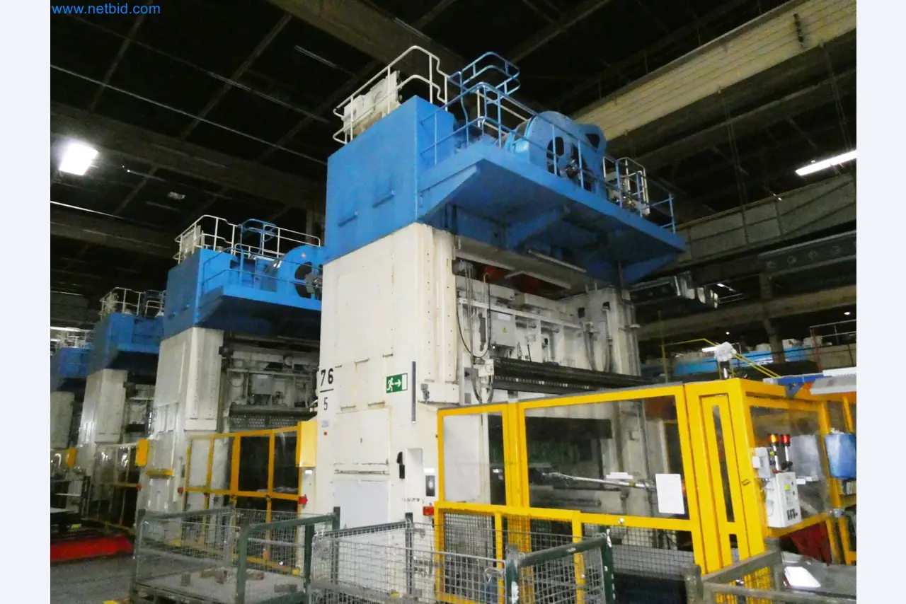 Pressenlinien aus der Automobilindustrie-48