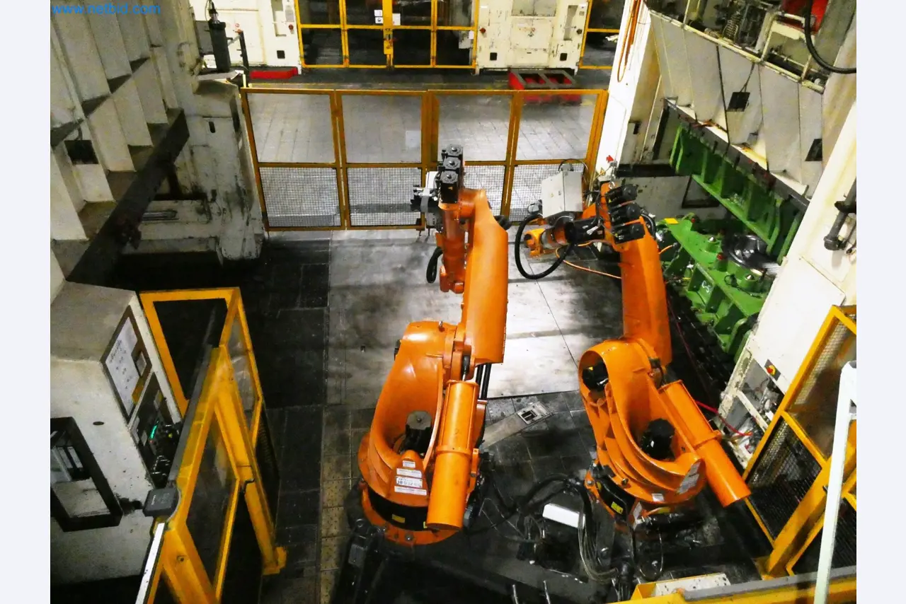 Pressenlinien aus der Automobilindustrie-55