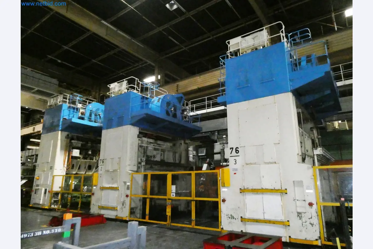 Pressenlinien aus der Automobilindustrie-56