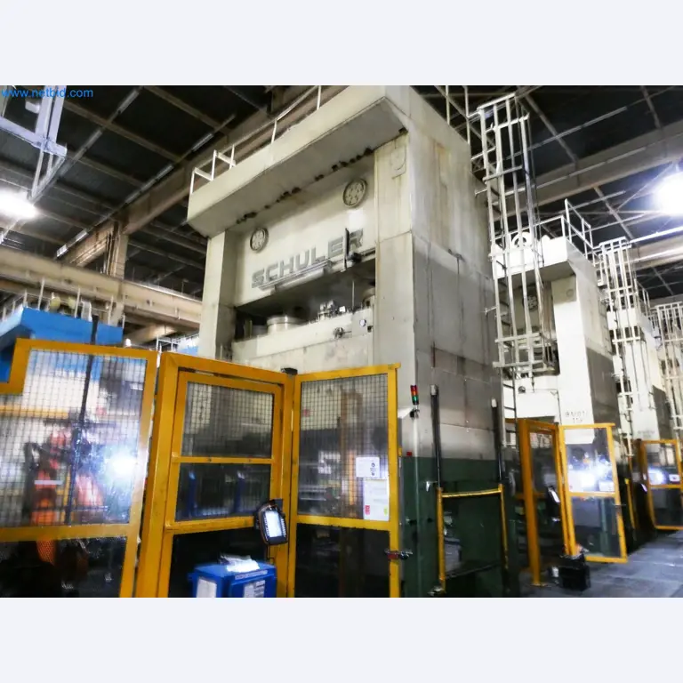 Pressenlinien aus der Automobilindustrie-11