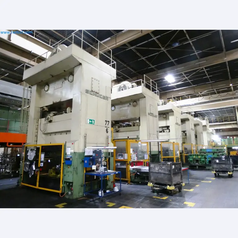 Pressenlinien aus der Automobilindustrie-13