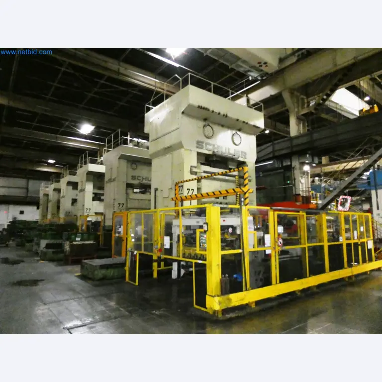 Pressenlinien aus der Automobilindustrie-1