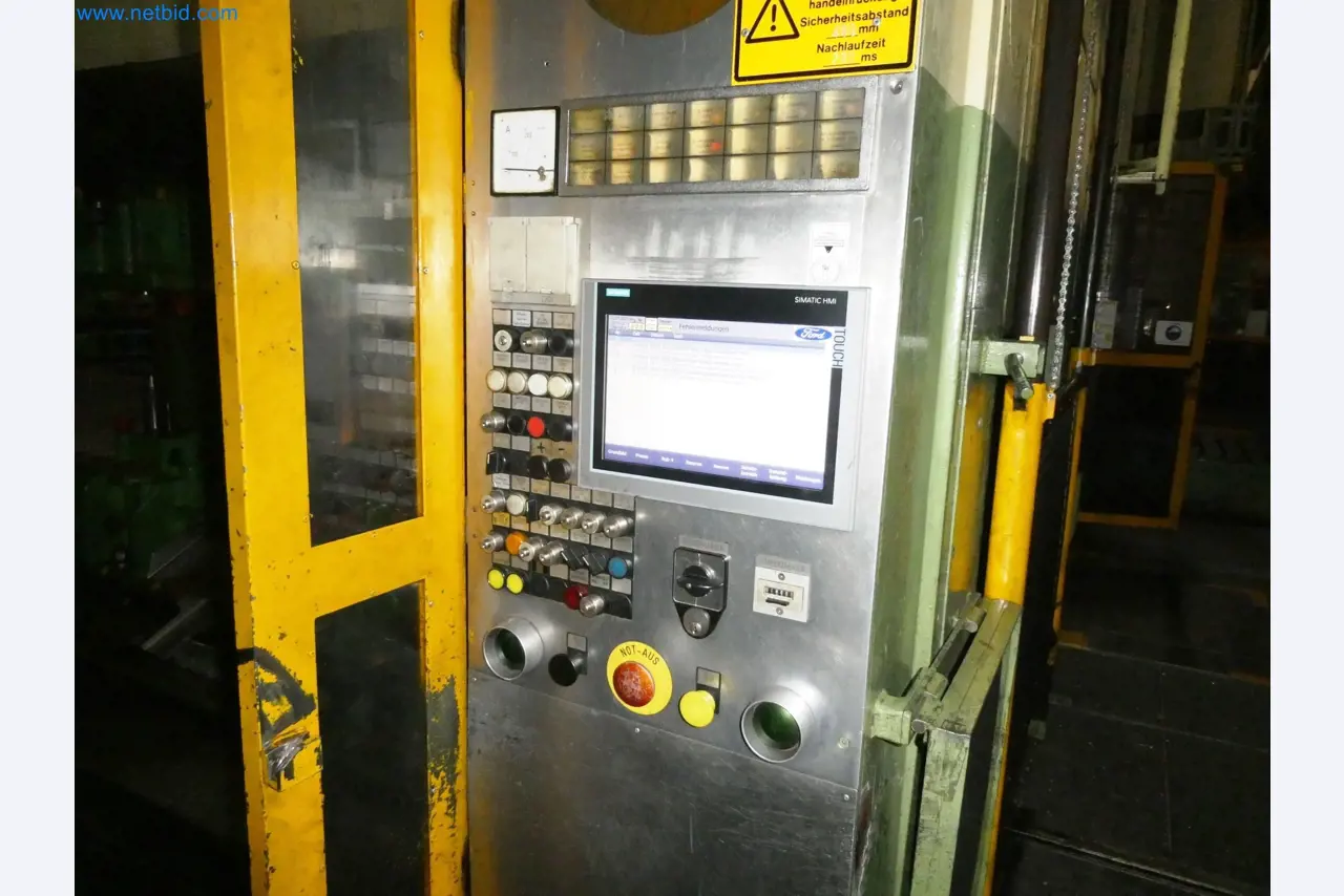 Pressenlinien aus der Automobilindustrie-25