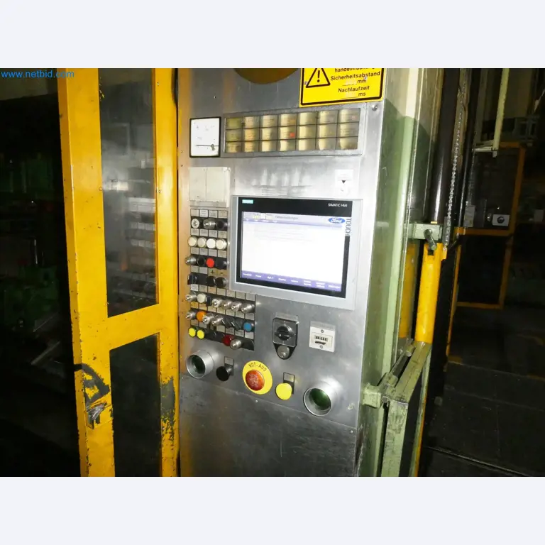 Pressenlinien aus der Automobilindustrie-25