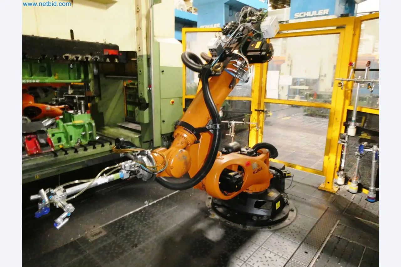 Pressenlinien aus der Automobilindustrie-27