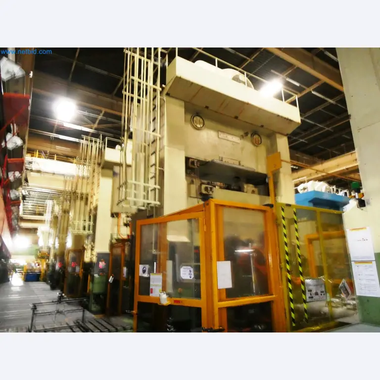 Pressenlinien aus der Automobilindustrie-32