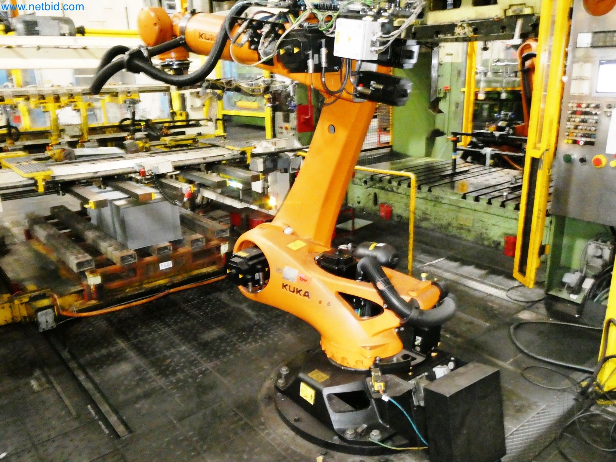 Linhas de imprensa da indústria automóvel-49