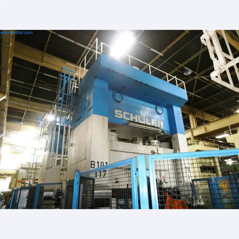 Pressenlinien aus der Automobilindustrie-17