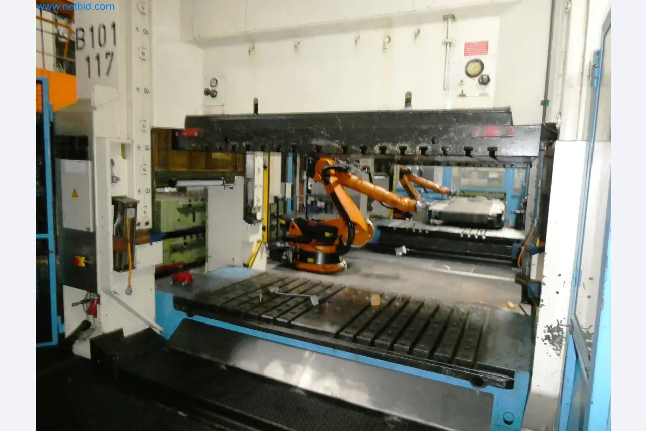 Pressenlinien aus der Automobilindustrie-18