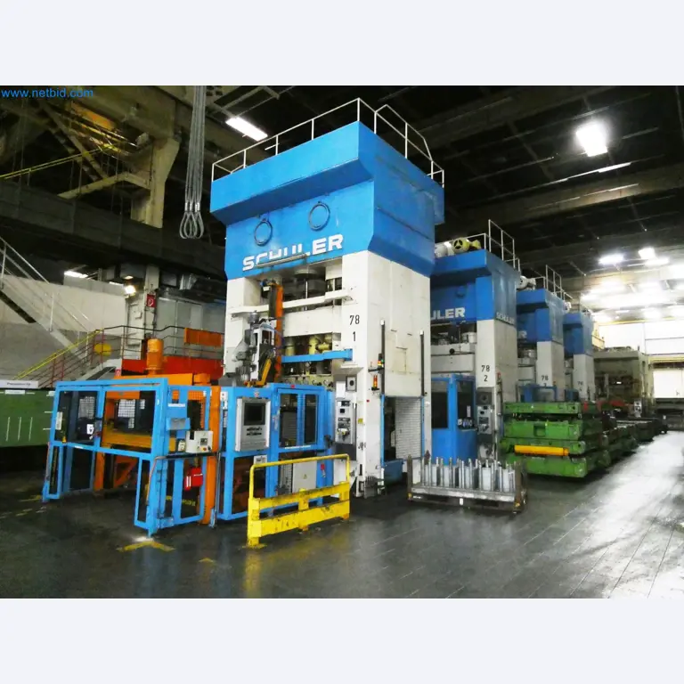 Pressenlinien aus der Automobilindustrie-2