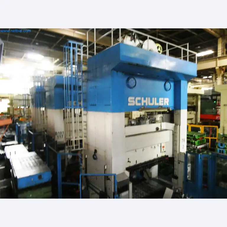 Pressenlinien aus der Automobilindustrie-32