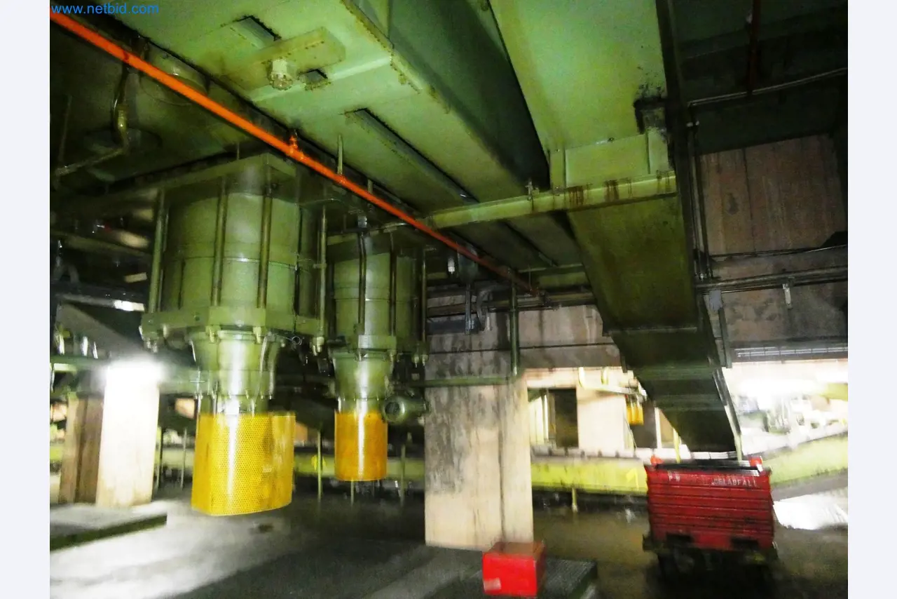 Pressenlinien aus der Automobilindustrie-39