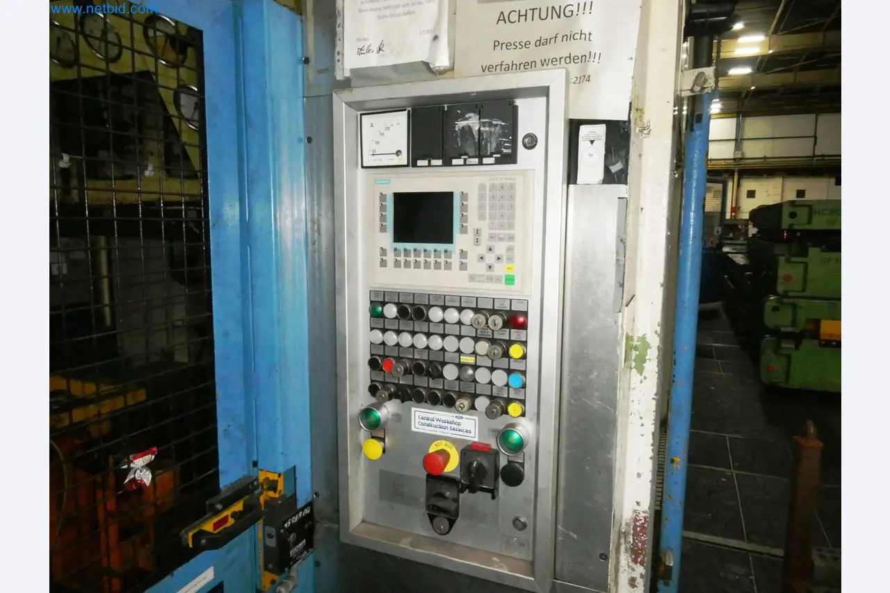 Pressenlinien aus der Automobilindustrie-4