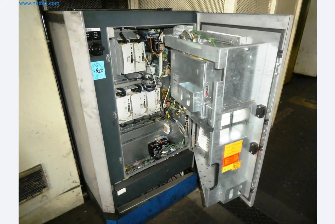 Pressenlinien aus der Automobilindustrie-8