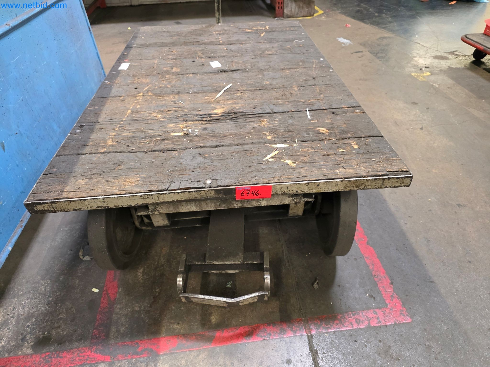 Workshop equipment, automotive lifts, and welding equipment for the automotive industry-4
