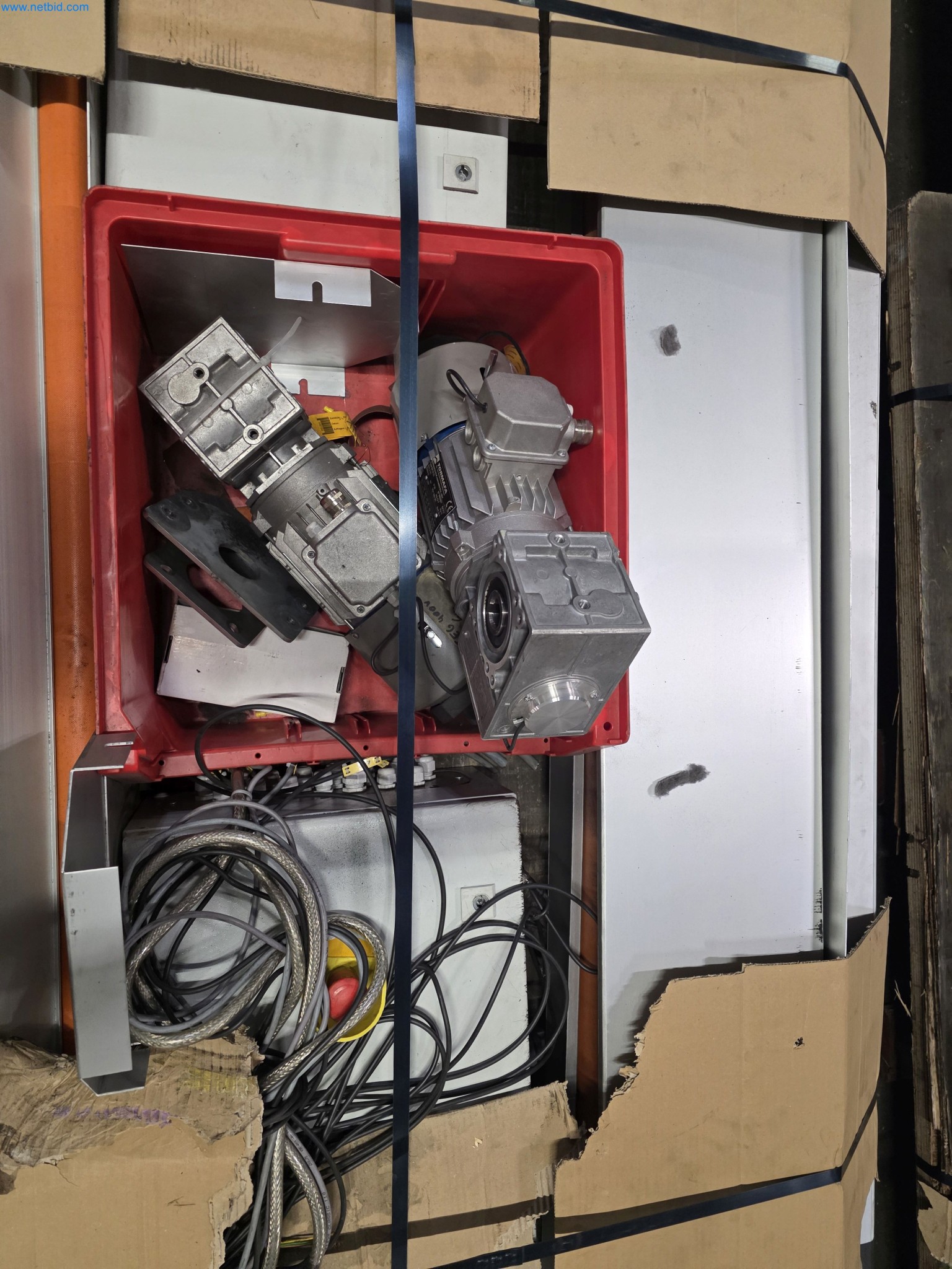 Workshop equipment, automotive lifts, and welding equipment for the automotive industry-6