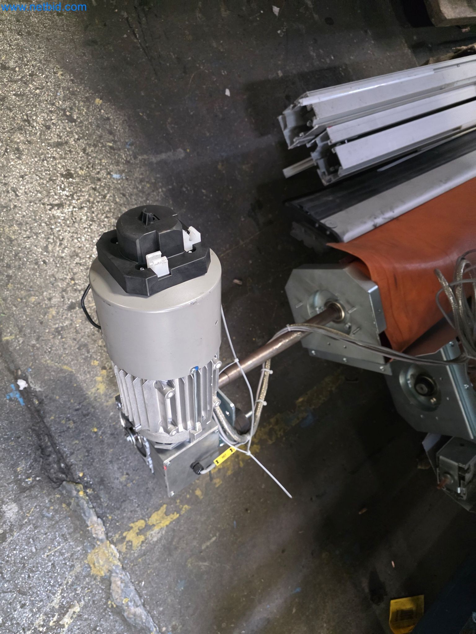 Workshop equipment, automotive lifts, and welding equipment for the automotive industry-3
