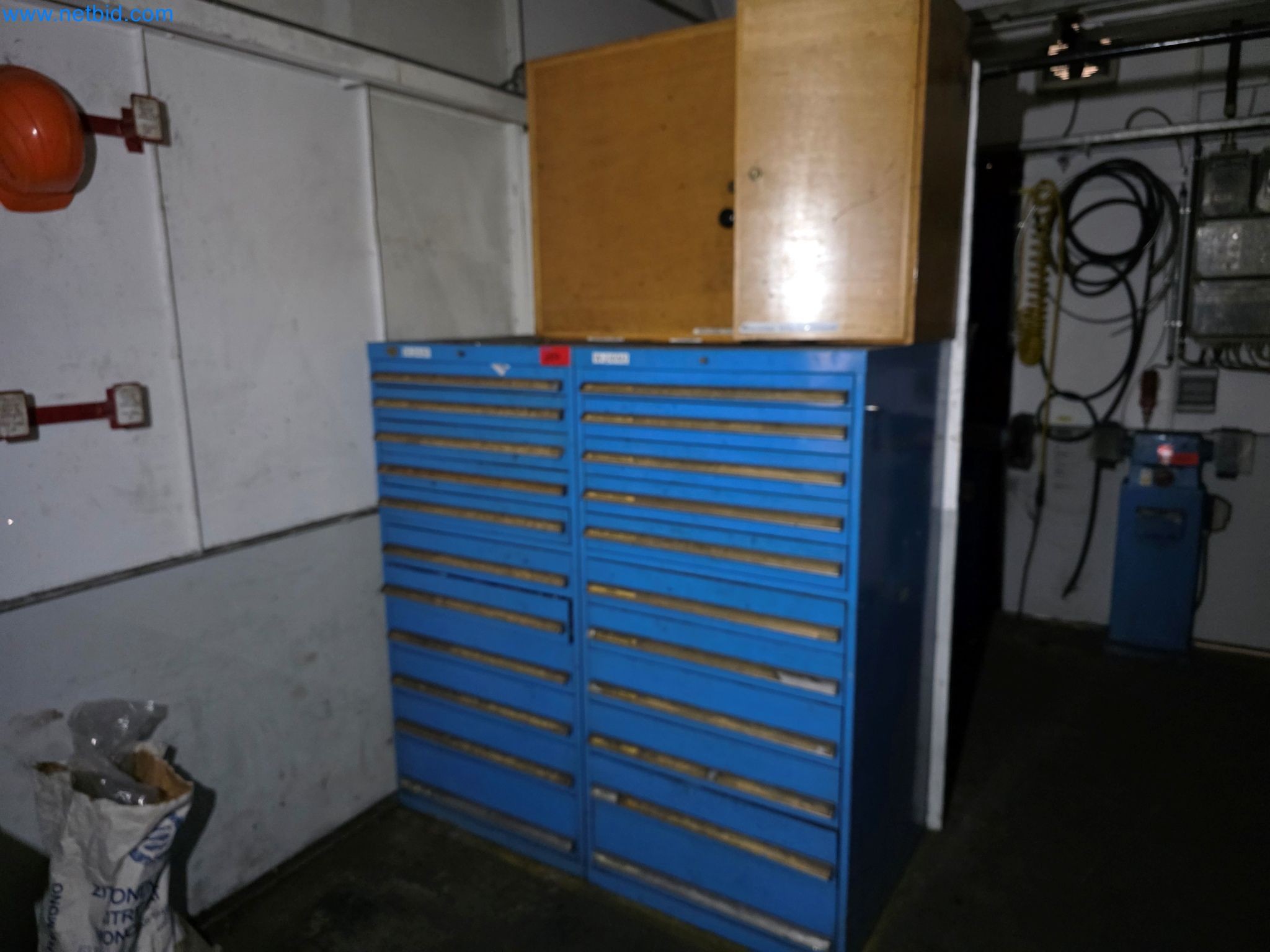 Workshop equipment, automotive lifts, and welding equipment for the automotive industry-10
