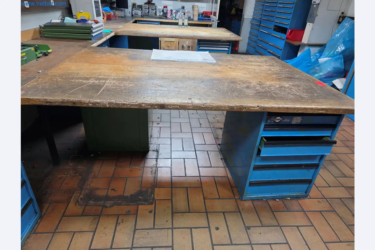 Workshop equipment, automotive lifts, and welding equipment for the automotive industry-3