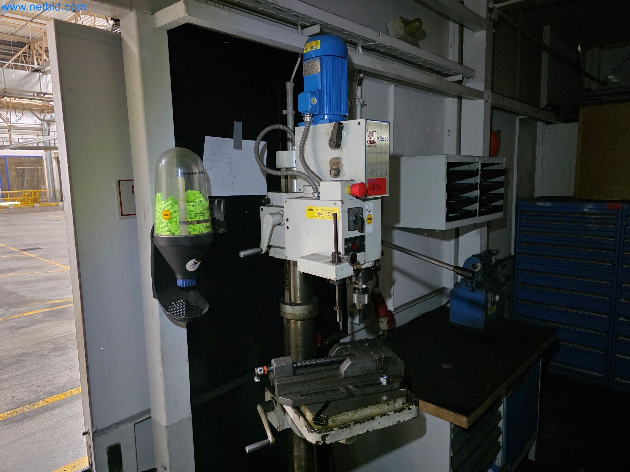 Workshop equipment, automotive lifts, and welding equipment for the automotive industry-3