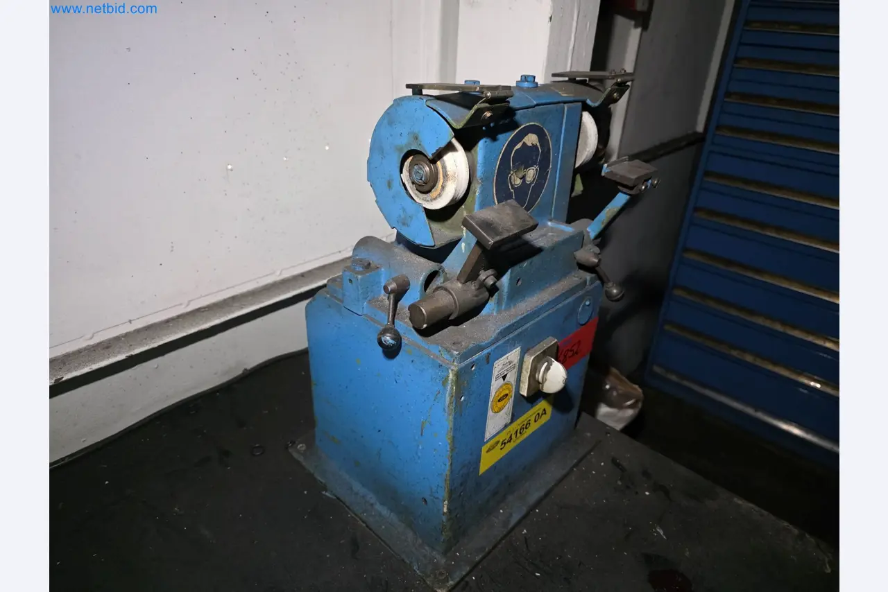 Workshop equipment, automotive lifts, and welding equipment for the automotive industry-3