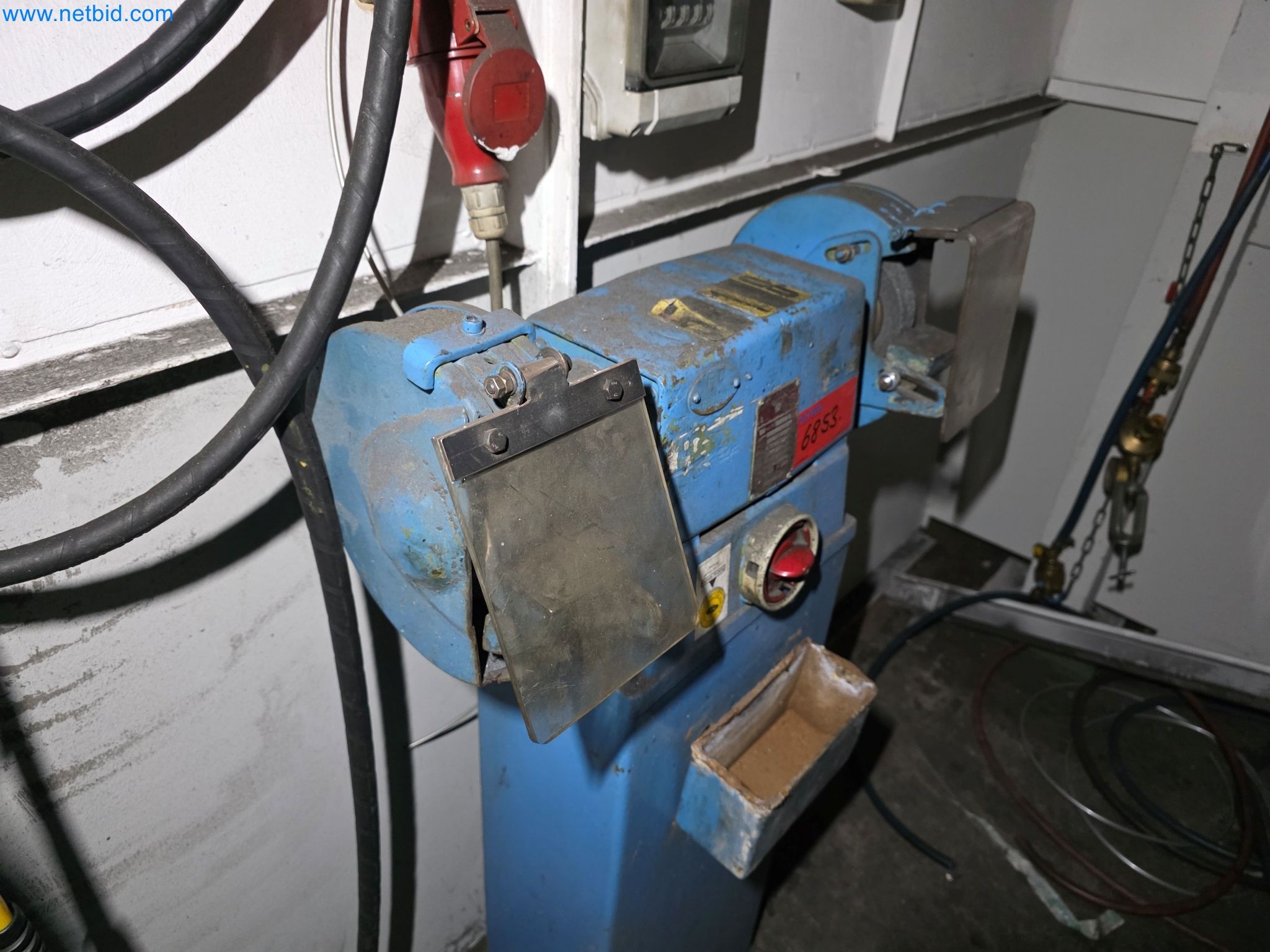 Workshop equipment, automotive lifts, and welding equipment for the automotive industry-4