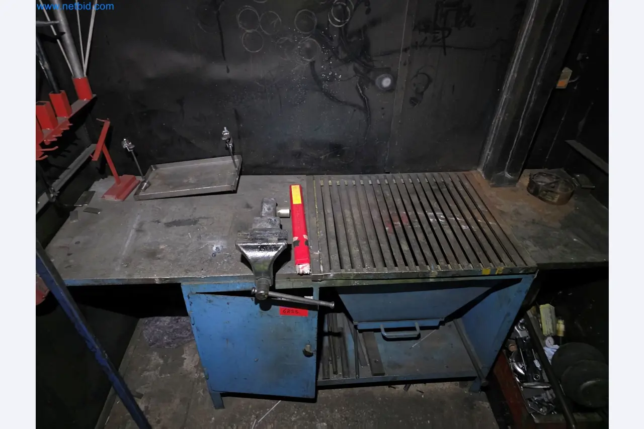 Workshop equipment, automotive lifts, and welding equipment for the automotive industry-3