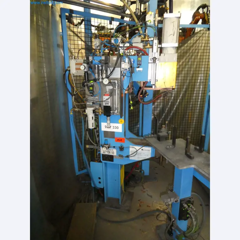 Robots, equipos de soldadura y accesorios de montaje de la industria del automóvil-3