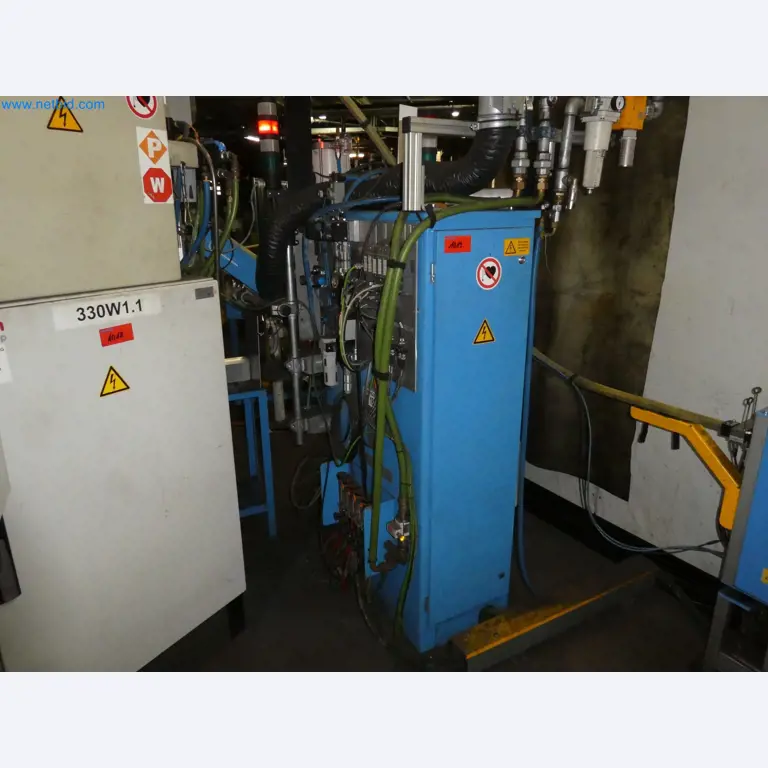 Robots, equipos de soldadura y accesorios de montaje de la industria del automóvil-4