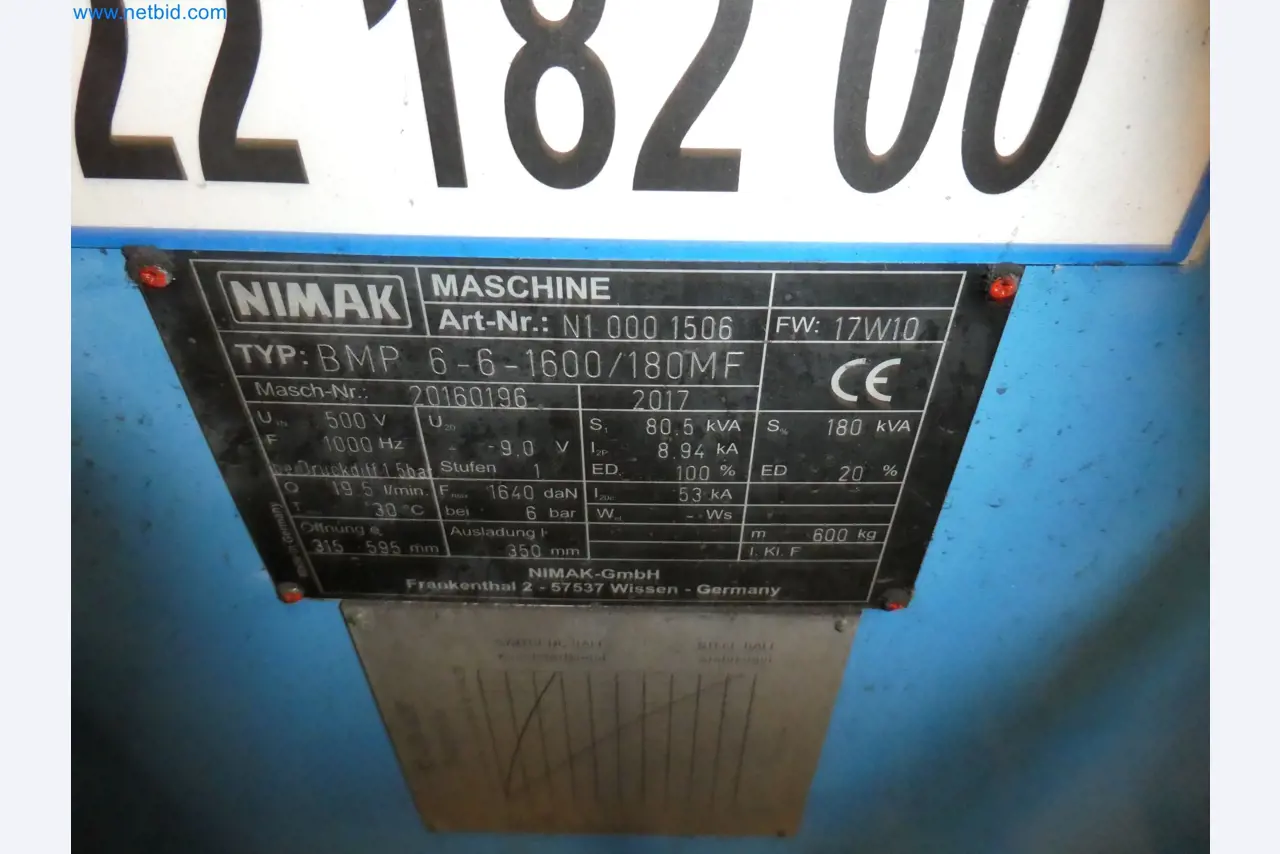 Robots, equipos de soldadura y accesorios de montaje de la industria del automóvil-5