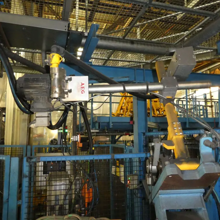 Soldadora de arco con protección de gas (9ALH 340W2.2) Fronius Kuka KPU 440S