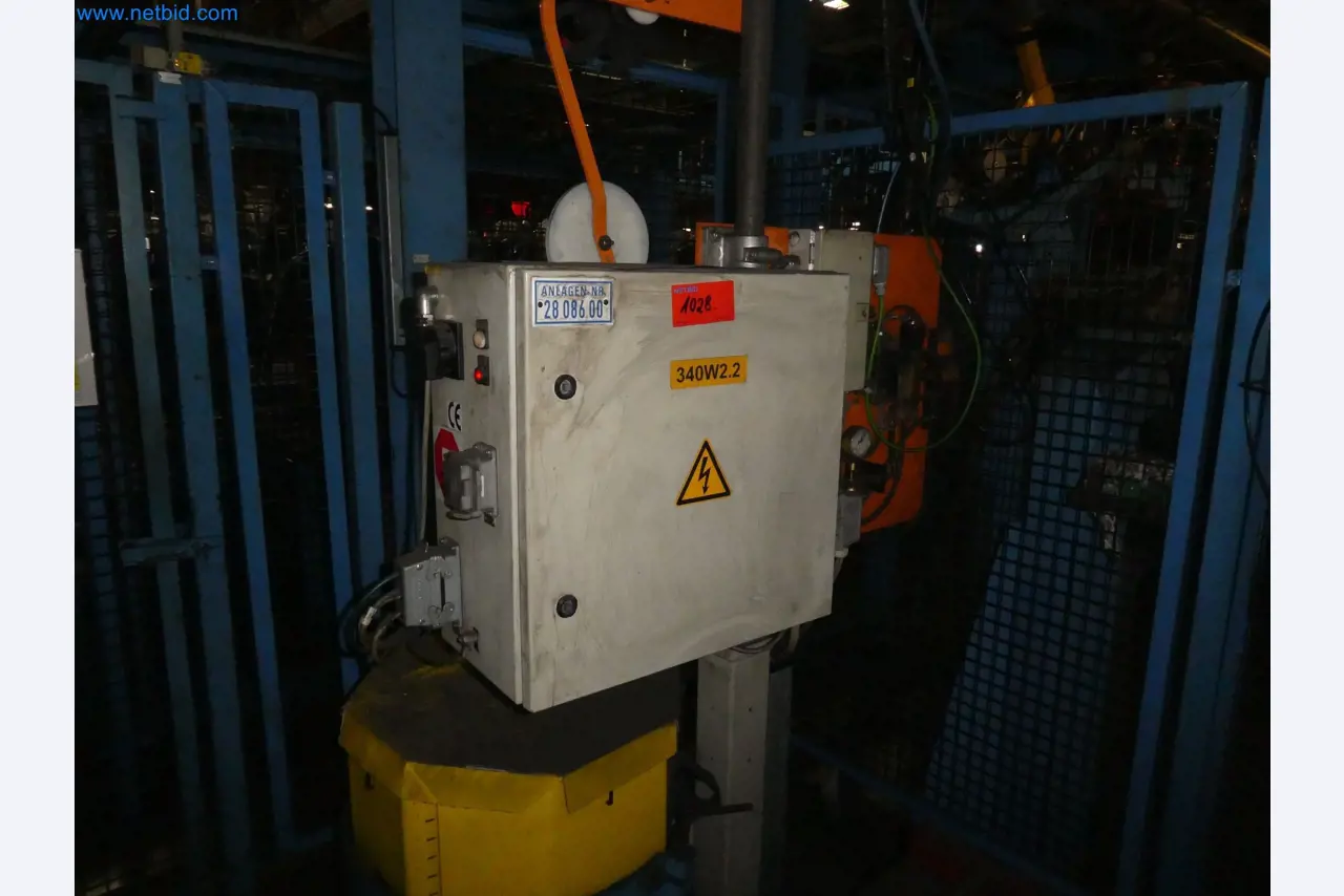 Robots, equipos de soldadura y accesorios de montaje de la industria del automóvil-4