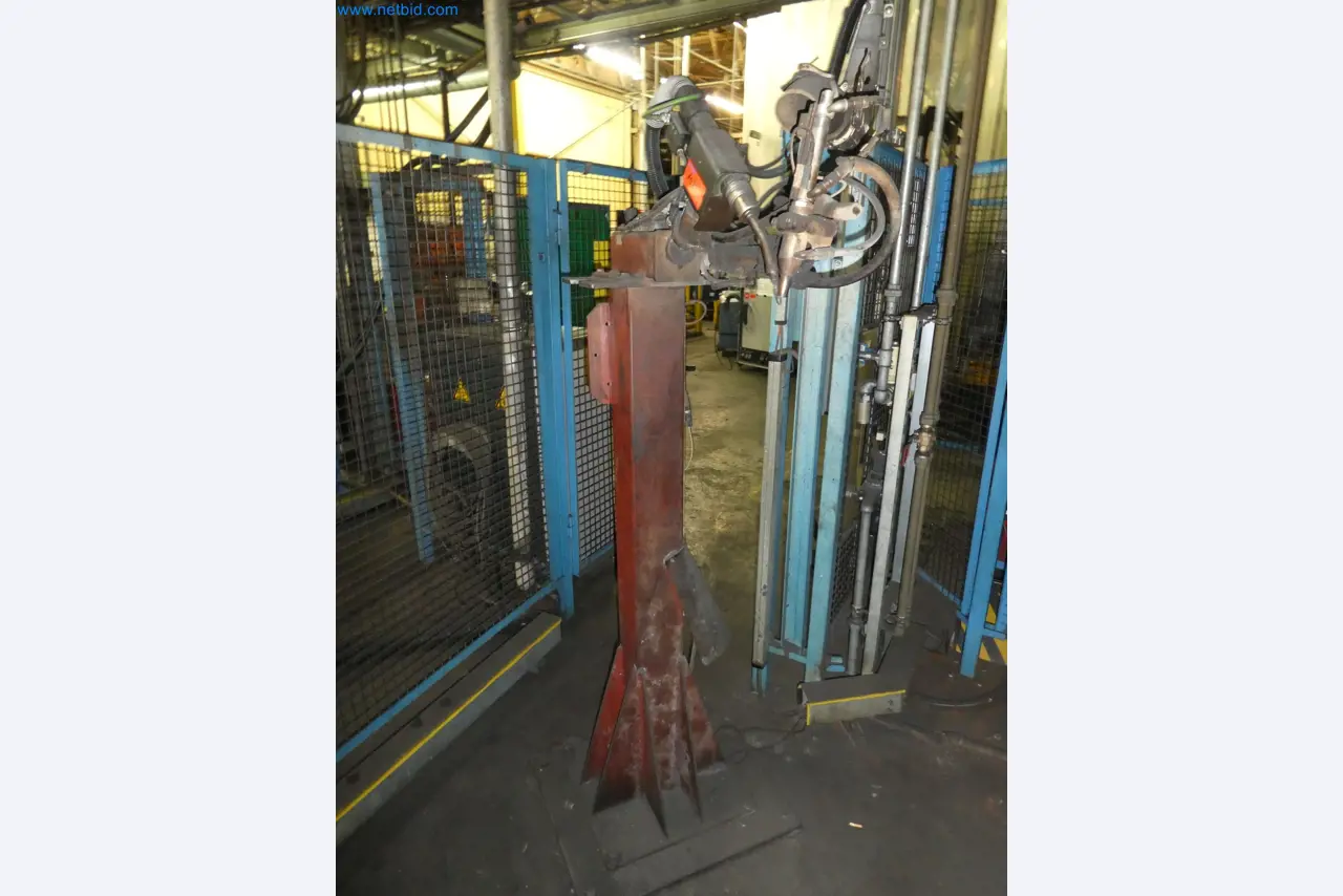 Robots, equipos de soldadura y accesorios de montaje de la industria del automóvil-8