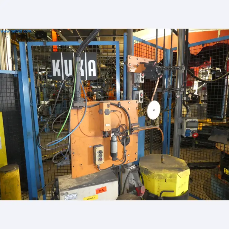 Robots, equipos de soldadura y accesorios de montaje de la industria del automóvil-4