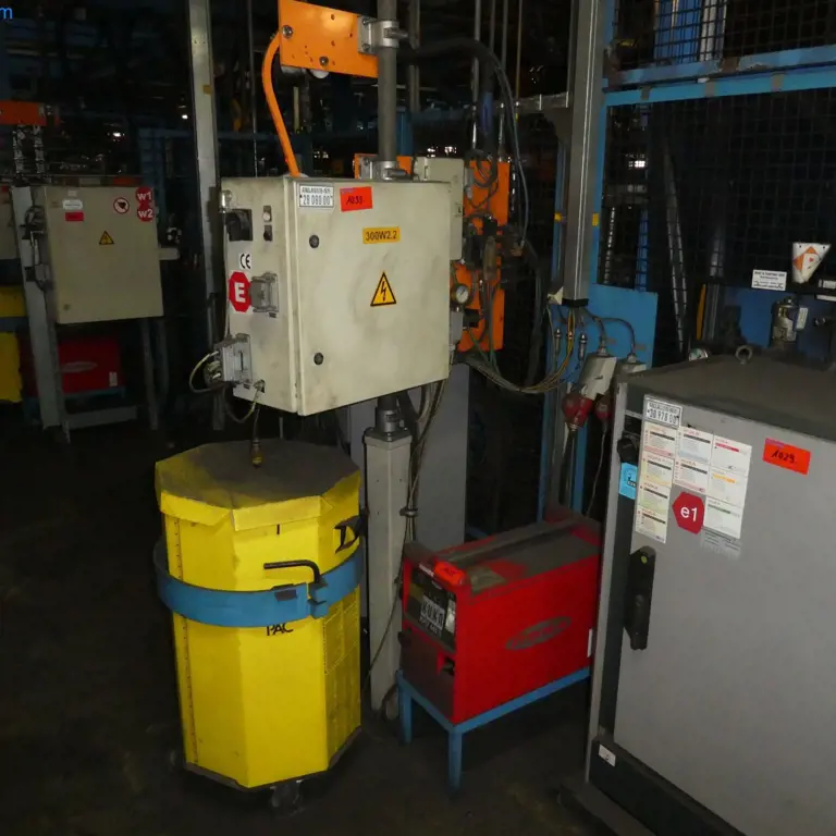 Soldadora de arco con gas de protección (9ALH 300W2.2) Fronius Kuka KPU 440S