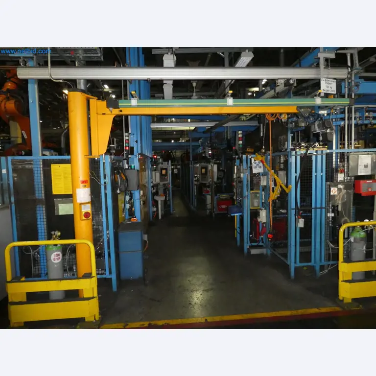 Robots, equipos de soldadura y accesorios de montaje de la industria del automóvil-2