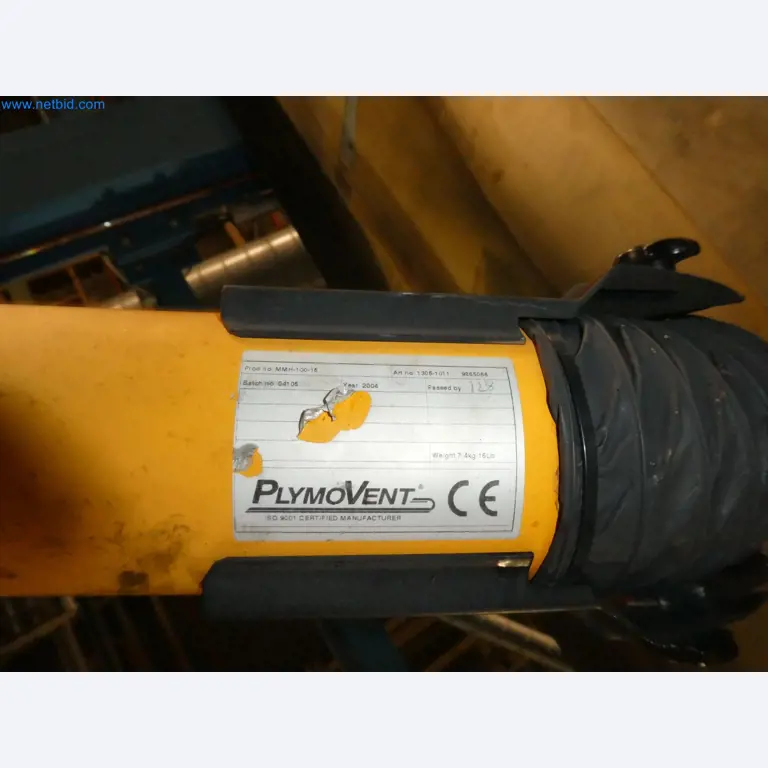 Robots, equipos de soldadura y accesorios de montaje de la industria del automóvil-3