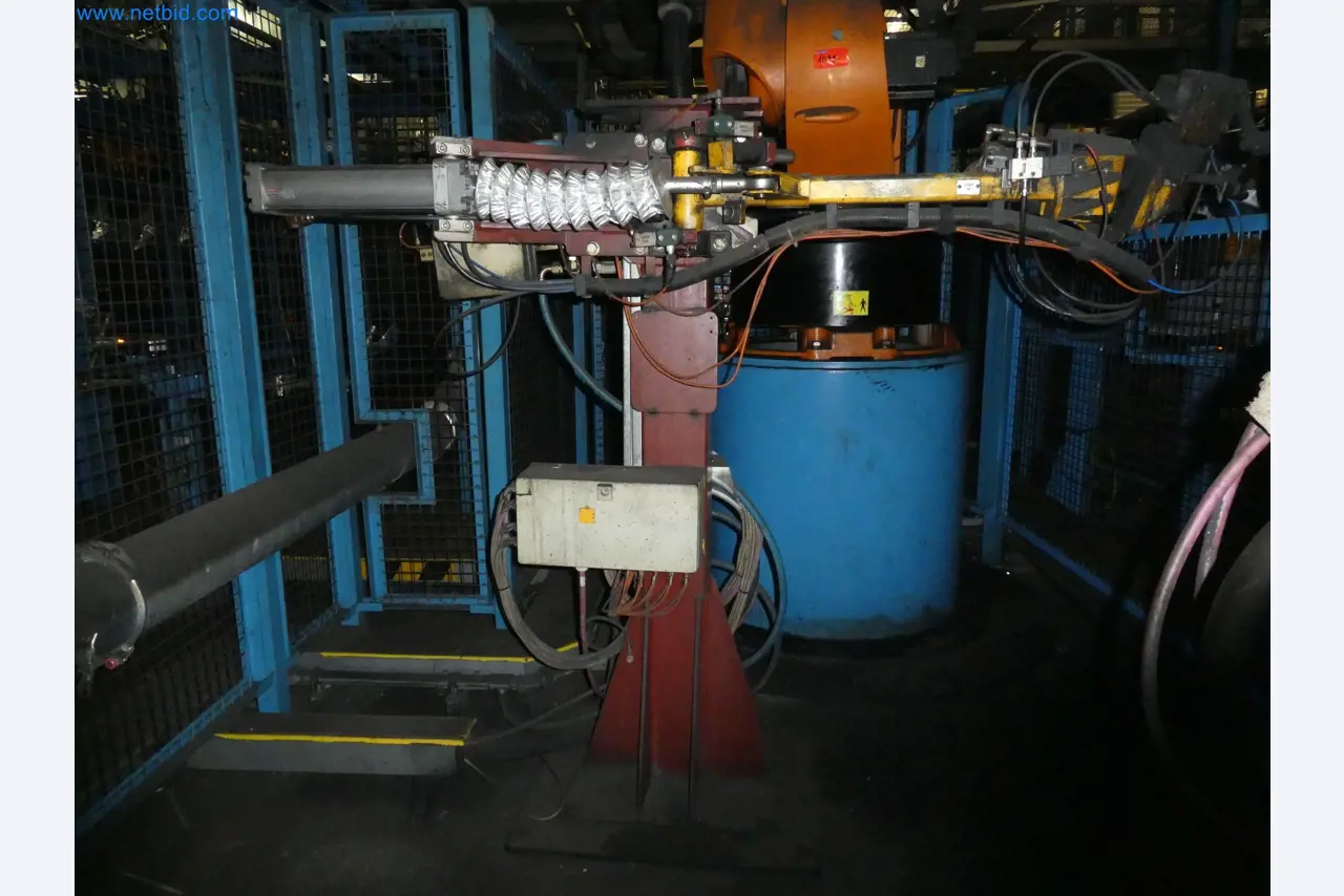 Robots, equipos de soldadura y accesorios de montaje de la industria del automóvil-10