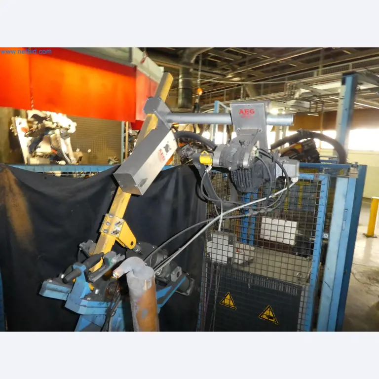 Robots, equipos de soldadura y accesorios de montaje de la industria del automóvil-2