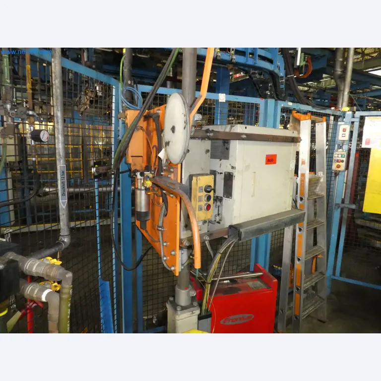 Robots, equipos de soldadura y accesorios de montaje de la industria del automóvil-8