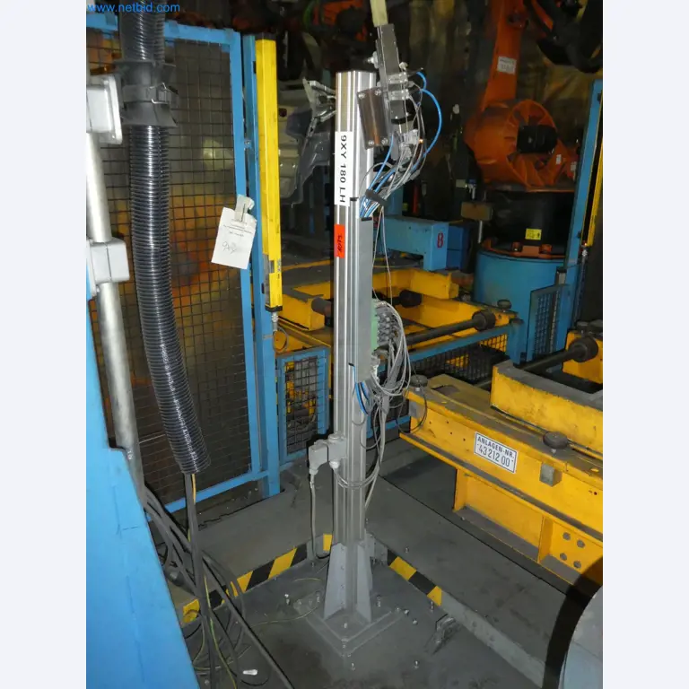 Robots, equipos de soldadura y accesorios de montaje de la industria del automóvil-10