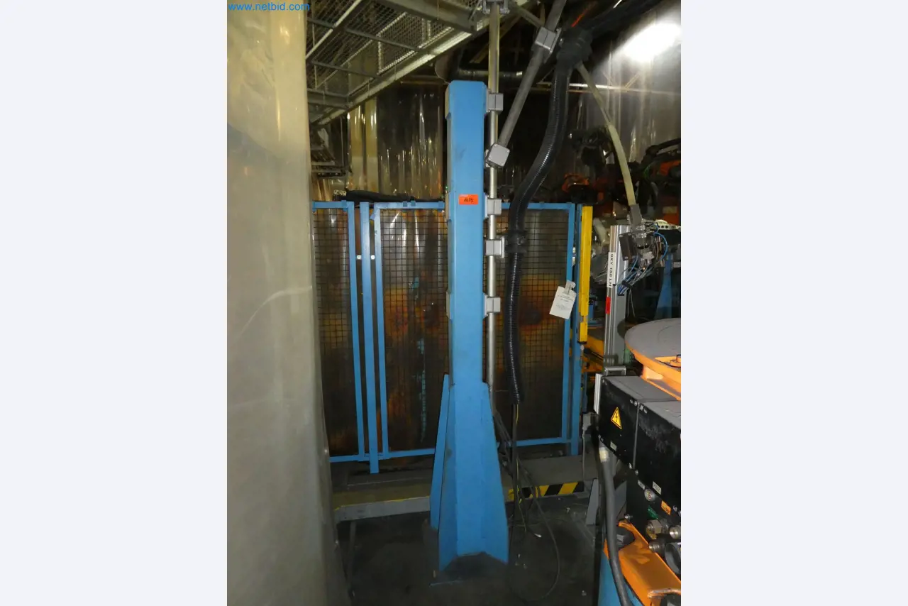 Robots, equipos de soldadura y accesorios de montaje de la industria del automóvil-8