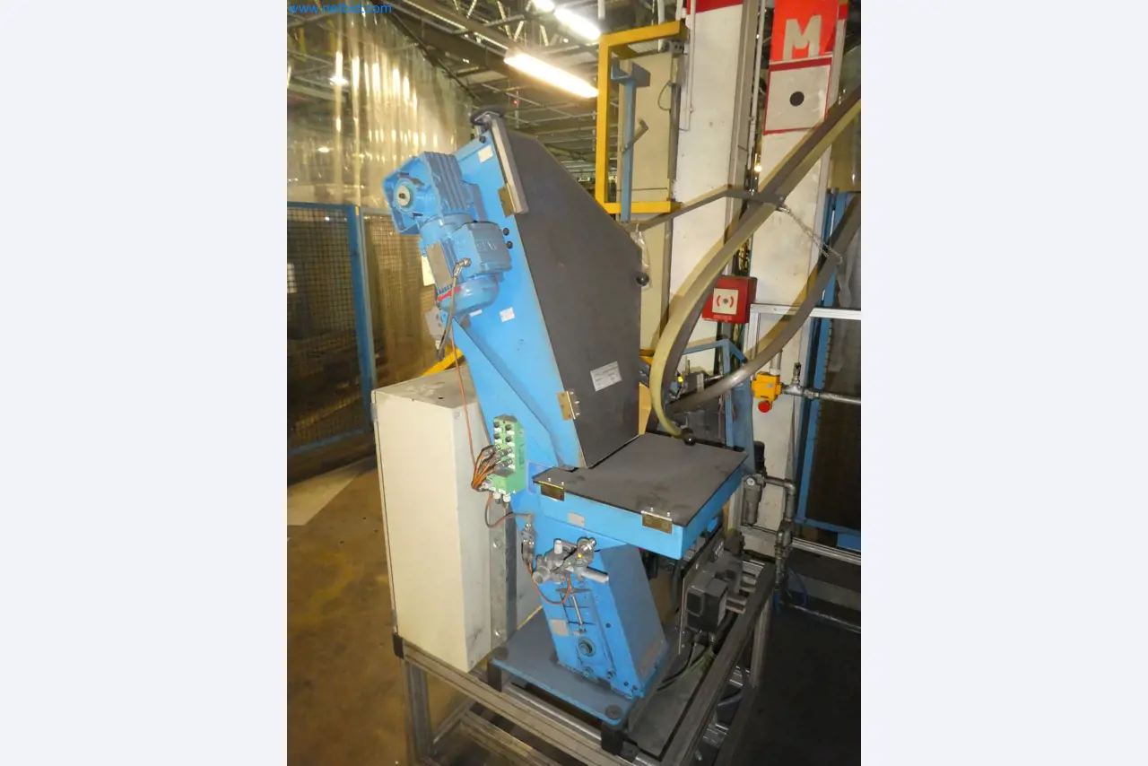 Robots, equipos de soldadura y accesorios de montaje de la industria del automóvil-9