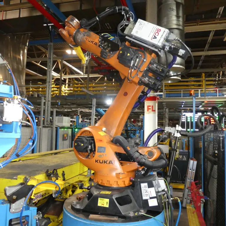 4 6-axis robot KUKA