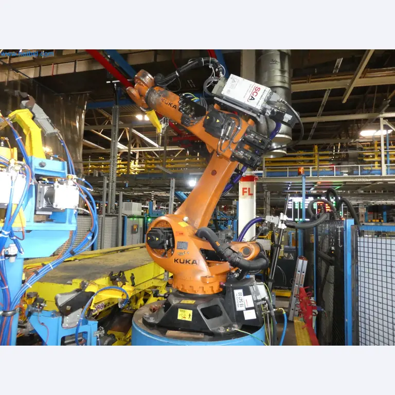 Robots, welding equipment and assembly accessories from the automotive industry-1